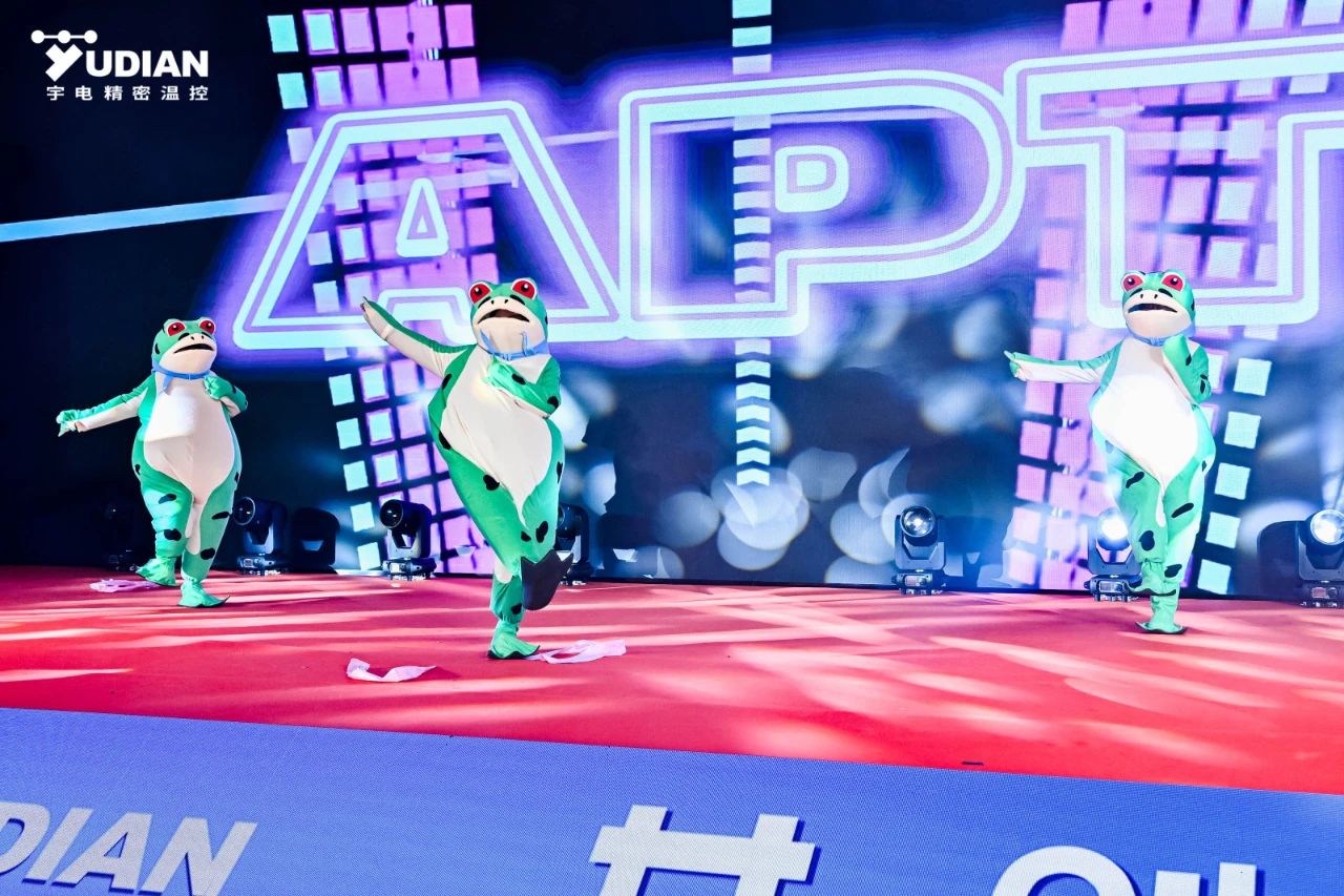 群青.jpg 群青.jpg